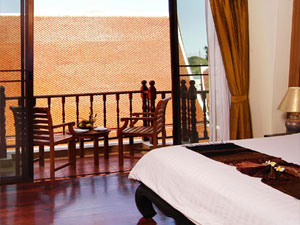 تور تایلند هتل کیو سیگنیچر - آژانس مسافرتی و هواپیمایی آفتاب ساحل آبی
